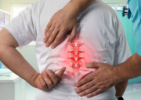 Especialista alerta: como lidar com dor na coluna e nos joelhos
