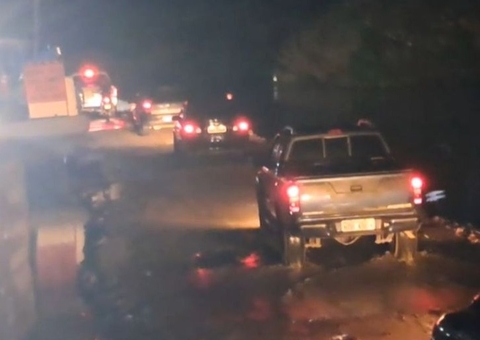 Trecho da BR-319 interditado é parcialmente reaberto para veículos leves