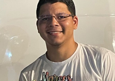 Motociclista morre na avenida Constantino Nery após ser atingido por carro