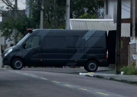 Reféns por 10h, mãe e filha de 3 anos são libertadas no Paraná