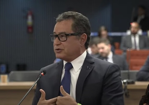 Desfile de blindados não teve objetivo político, afirma ex-comandante da Marinha