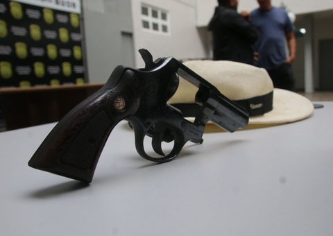 Polícia dá detalhes da prisão de acusado de matar casal no Novo Aleixo 