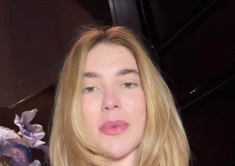 Virginia confirma dívida de IPTU e culpa a mãe; vídeo