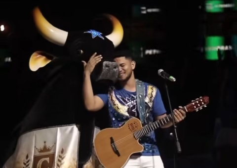 Caprichoso inicia busca pelo tetracampeonato em Parintins com "Amyipaguana"