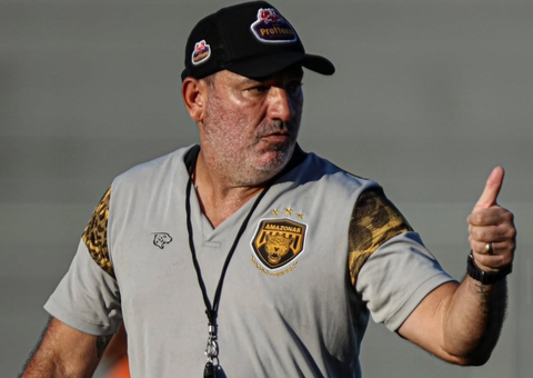 Amazonas FC demite técnico após nova derrota na Série B