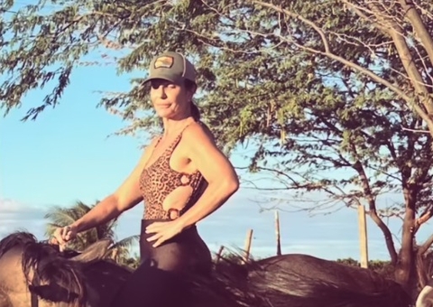 Internautas apontam indireta de Ivete Sangalo em post após polêmica com grupo Clareou