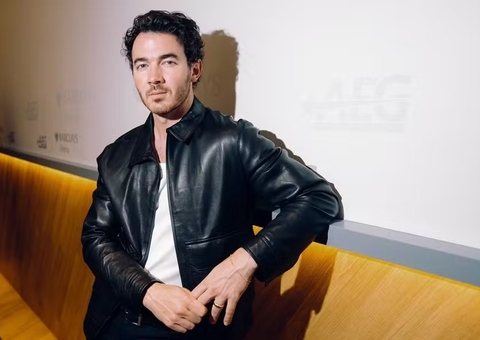 Kevin Jonas revela que quase perdeu tudo após pausa dos Jonas Brother