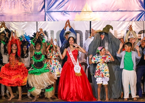Espetáculo cultural marca início das comemorações pelos 93 anos de Coari