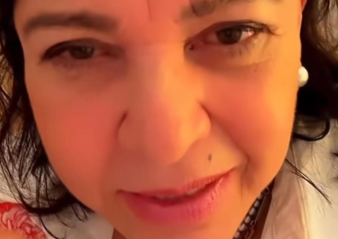 Roberta Miranda se pronuncia após dar soco em fã que subiu no palco; vídeo