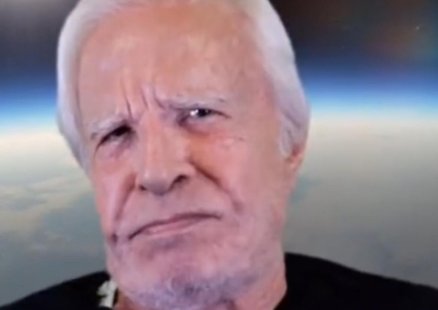 Justiça bloqueia mansão de Cid Moreira em meio à briga por herança