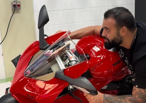 Piloto Peri Cunha morre em acidente em prova de motociclismo em MG