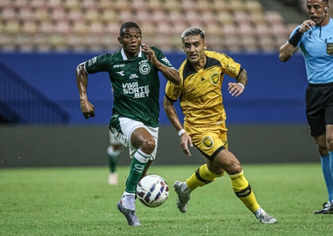 Amazonas empata em casa e segue na lanterna da Série B