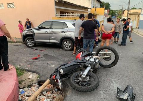 Motociclista sofre grave acidente e é arremessado contra muro no Japiim