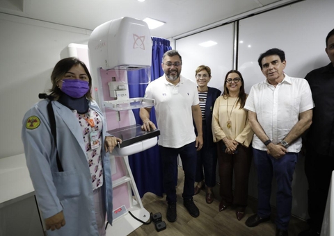 Wilson Lima vistoria Carreta da Saúde que irá oferecer mais de 500 exames gratuitos em Manacapuru