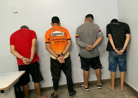 Grupo é preso e armas são apreendidas em ação que investiga foguetório em Manaus