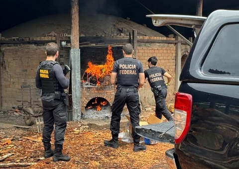 Polícia incinera 240 quilos de drogas apreendidas em operações em Tabatinga