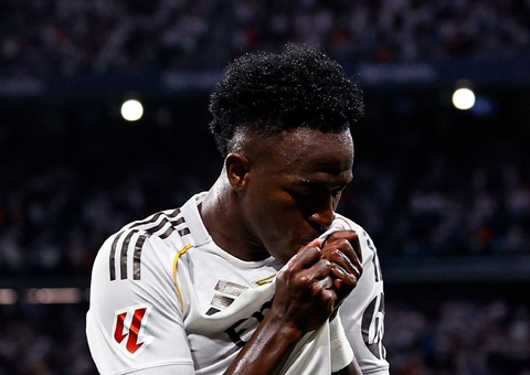 Com gol de Vini Jr., Real Madrid vence o Mallorca de virada pela La Liga