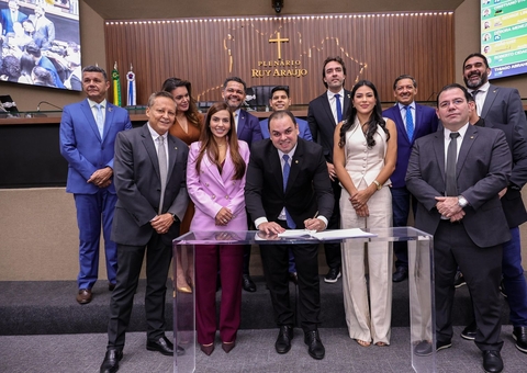 Roberto Cidade anuncia início das inscrições para concurso da Aleam