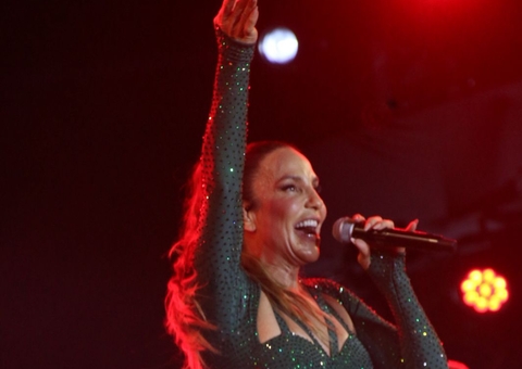 Ivete Sangalo, Pablo e Calcinha Preta agitam segundo dia do Sou Manaus; vídeos