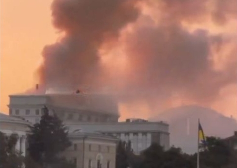 Rússia bombardeia sede do governo da Ucrânia com maior ataque aéreo desde o início da guerra