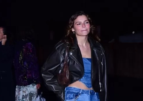 Irmã de Bruna Marquezine surge com ex-affair de Anitta no The Town