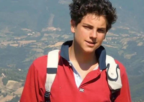 Carlos Acutis é canonizado e se torna primeiro santo millennial