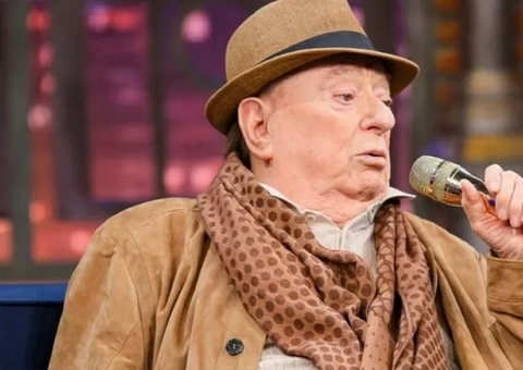 Filho diz que Raul Gil deve receber alta em breve