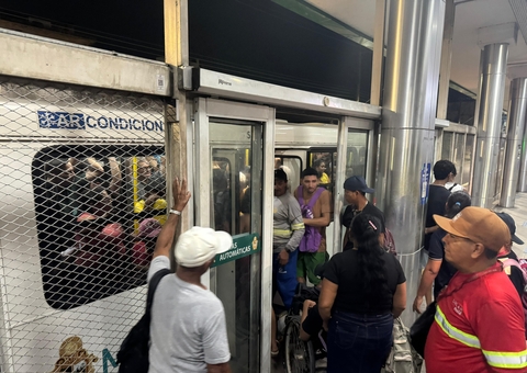 Ônibus voltam a circular após dia de paralisação em Manaus