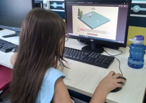 Últimos dias para inscrições em cursos gratuitos de tecnologia para meninas