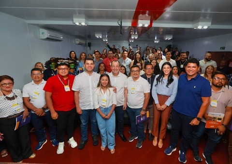 Em reunião com secretários, Omar Aziz defende modelo permanente para assistência social no Amazonas