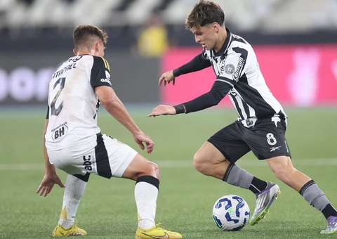Botafogo supera metade do jogo com um a menos e vence Atlético-MG em casa