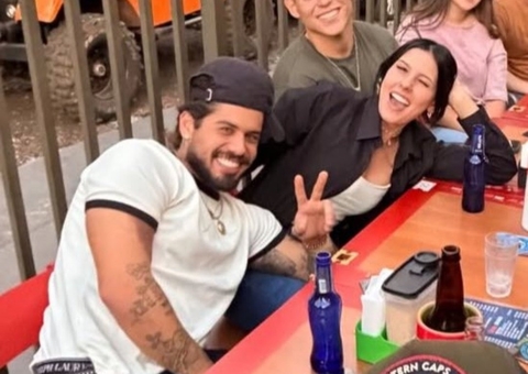 Zé Felipe e Ana Castela curtem barzinho com amigos e detalhe em vídeo chama atenção