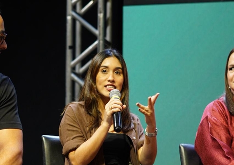 Painel no Compol Amazonas debate desafios da cobertura política nas redes sociais