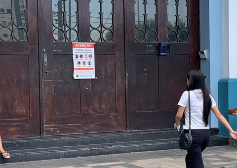 Jovem chega atrasada e perde prova do SIS após fechamento dos portões em Manaus