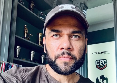Daniel Alves acusa ex-mulher de desviar R$ 7 milhões de sua conta enquanto estava preso