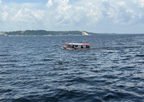 MP investiga abastecimento de lanchas com passageiros em Tefé