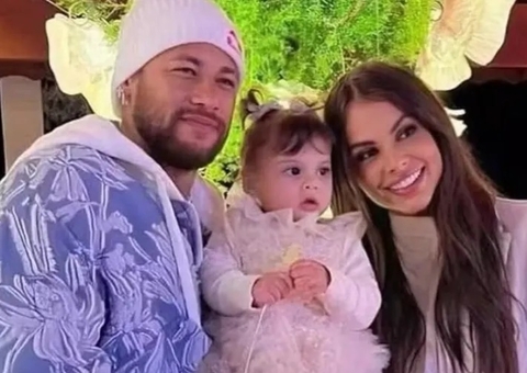 Filha de Neymar e Amanda Kimberlly sofre acidente e passa por cirurgia