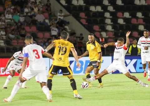 Amazonas perde para o Botafogo-SP e se complica de vez na luta contra o rebaixamento