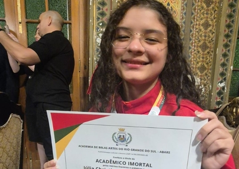 Escritora e aluna da 1ª série do Amazonas assume cadeira na Academia de Belas Artes do RS