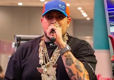 MC Binn mostra antes e depois de perder 50kg