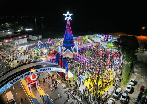 Coari abre Natal das Luzes 2025 com show de luzes e grande público