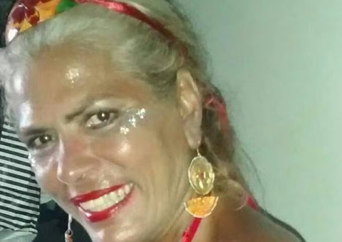 Ex-chacrete morre após ser atacada por pitbull do filho