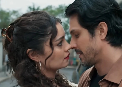 Cena de nudez de Rômulo Estrela e Sophie Charlotte em Três Graças repercute na internet