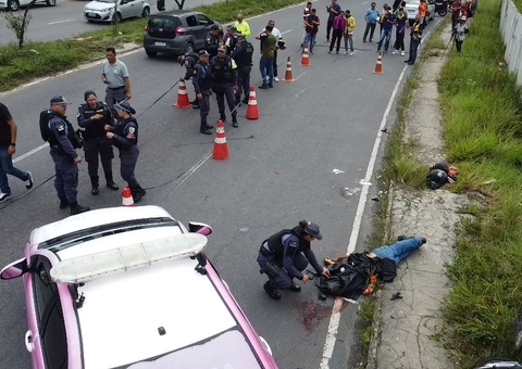 Motorista de caminhão que esmagou motociclista em Manaus diz que não percebeu acidente