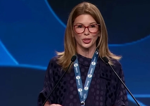 Filha de Silvio Santos divulga carta aberta após críticas por visita de Lula