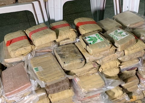Mais de 500 tabletes de drogas que iriam "abastecer" Manaus no Natal são apreendidos pela PM