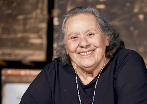 Atriz Teuda Bara, fundadora do Grupo Galpão, morre aos 84 anos