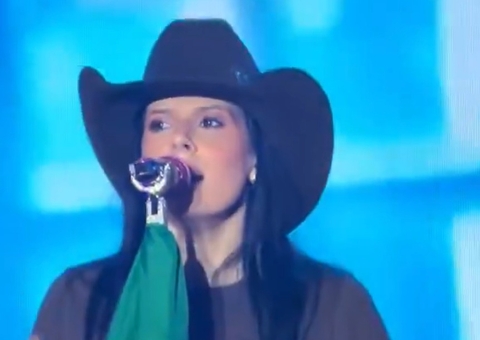 Ana Castela canta música em parceria com Zé Felipe após anúncio de término; vídeo