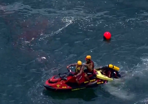 Adolescente desaparece no mar de Copacabana; bombeiros fazem buscas