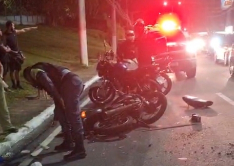 Retorno irregular na Estrada da Ponta Negra termina em morte de motociclista